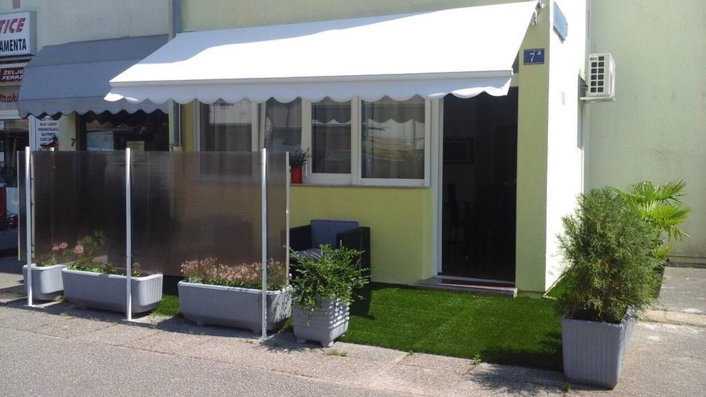 Ferienwohnung Studio Bi Umag Exterior foto