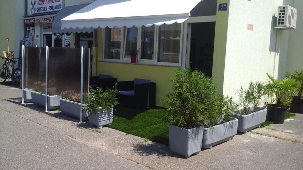Ferienwohnung Studio Bi Umag Exterior foto